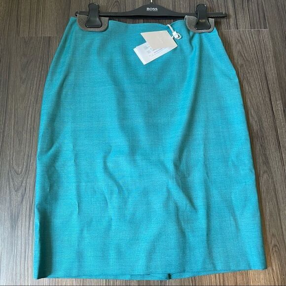 Hugo Boss Vikena Skirt NWT 100% Virgin Wool - Picture 1 of 11
